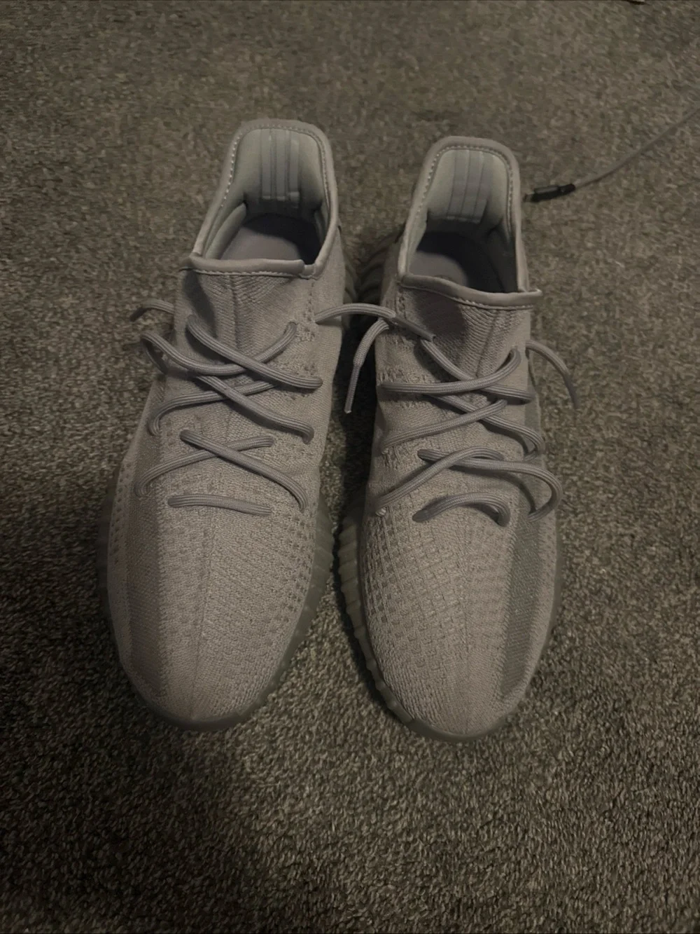 adidas Yeezy 350 v2 steel grey gently used worn 2 times $190